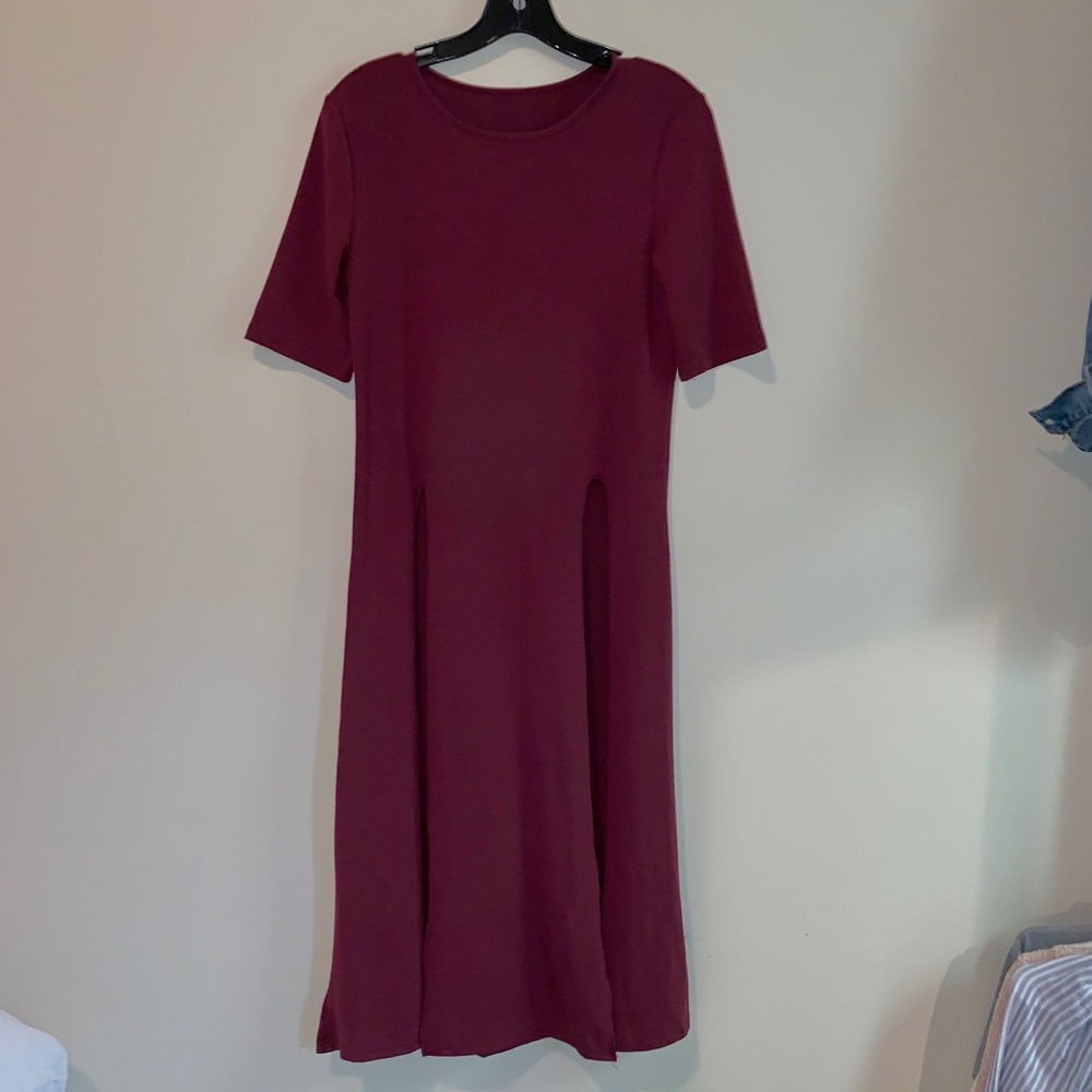Long slit t-shirt
